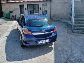 Opel Astra 2004
