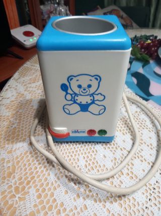 Calienta biberones Chicco y 1 peluche