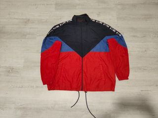 Chaqueta Bershka tricolor