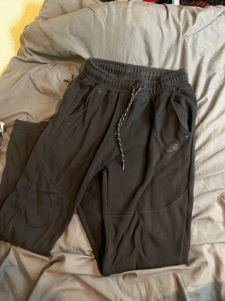 Pantalones Nike Tech Fleece negros