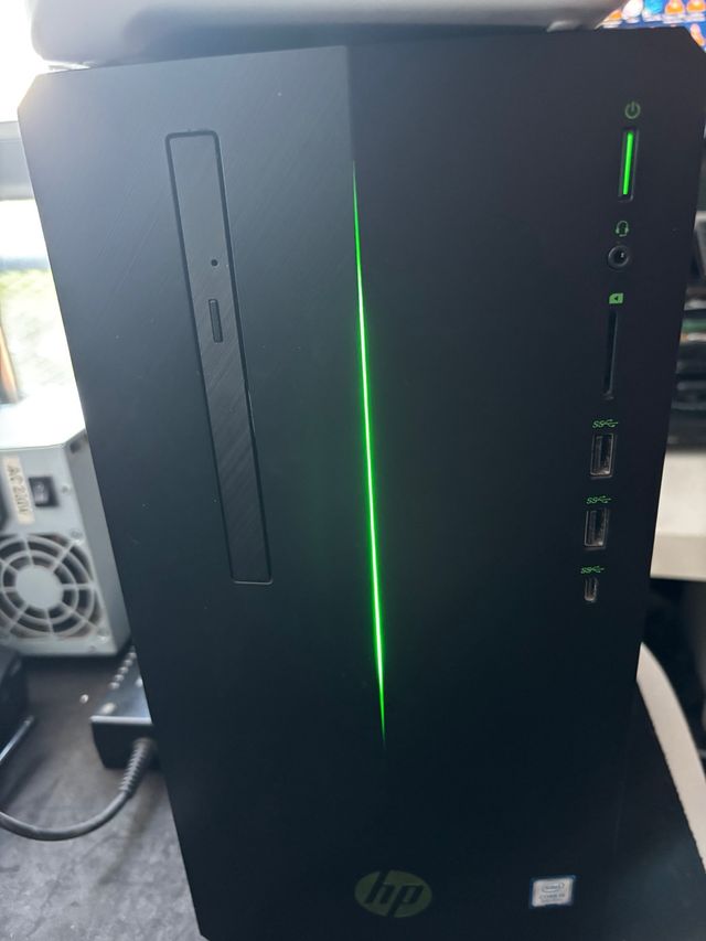 HP Desktop i5 8th Gen - 8GB RAM