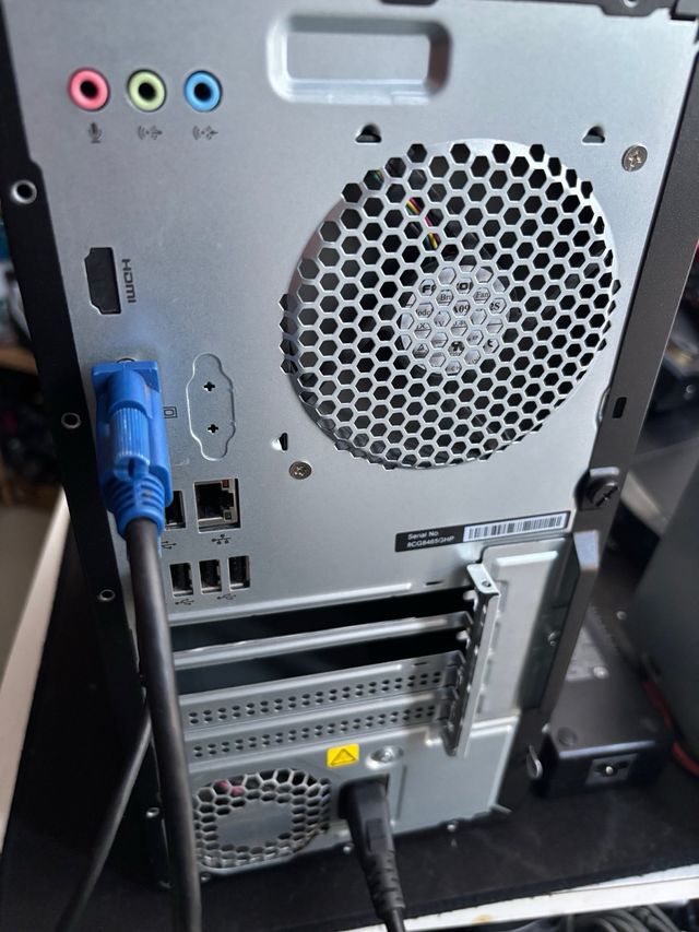 HP Desktop i5 8th Gen - 8GB RAM