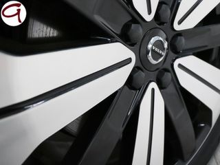 Volvo C40 Eléctrico Recharge Ultimate Auto 170 kW (231 CV)