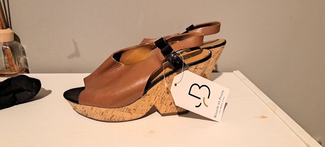 Sandalias cuña Ash marrón