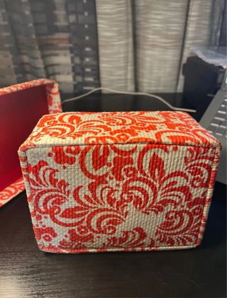 Caixa Organizadora Bege c/ Vermelho