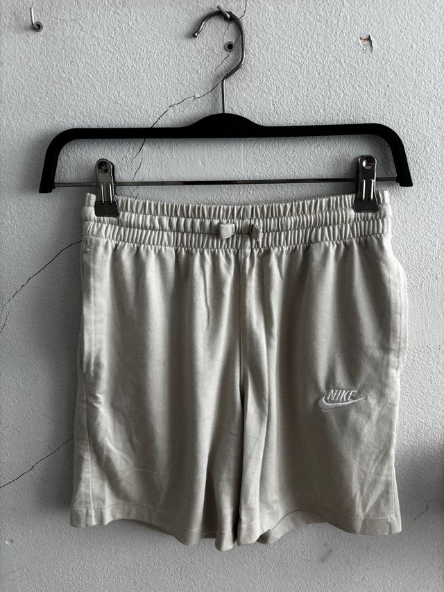 Shorts Nike niño beige