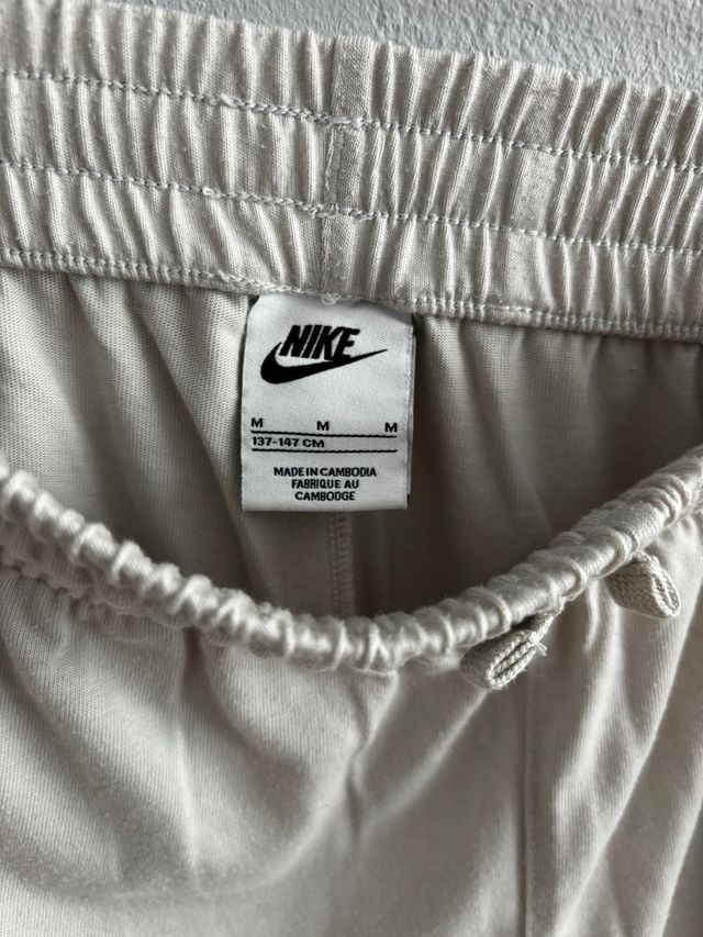 Shorts Nike niño beige