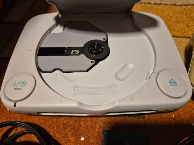 PSone (PlayStation One) completa