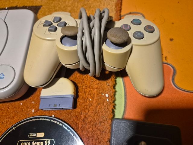 PSone (PlayStation One) completa