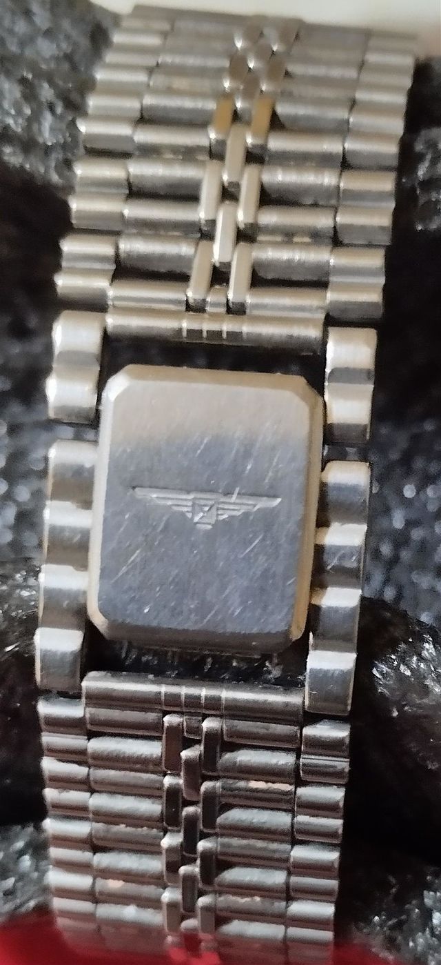 Longines Quartz Flagship.