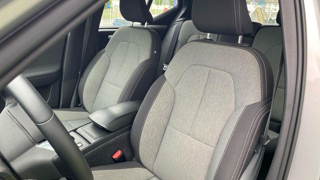 VOLVO XC40 todoterreno 2.0 B3 CORE AUTO 5P
