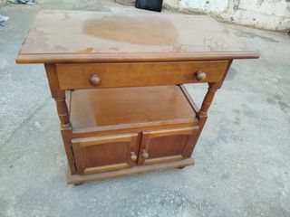 Mesita de madera mueble