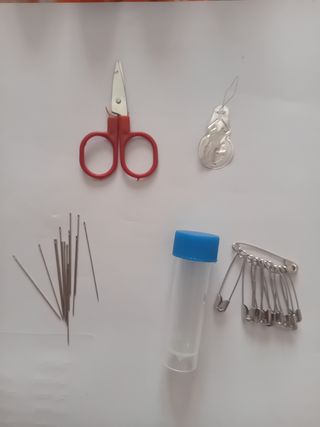Set Cucito da viaggio 53pz