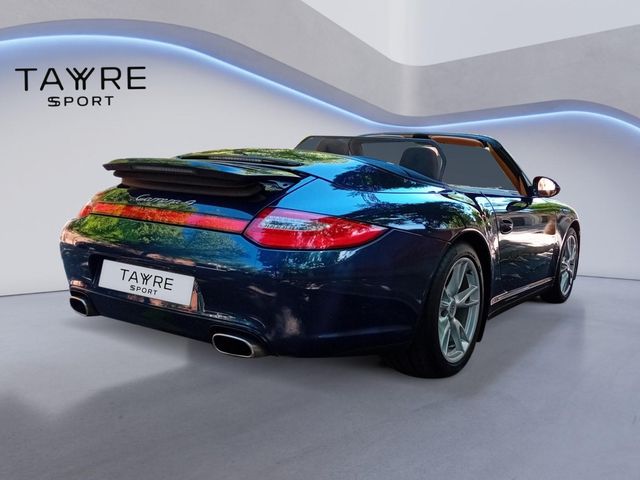 Porsche 911 Carrera 4 Cabrio