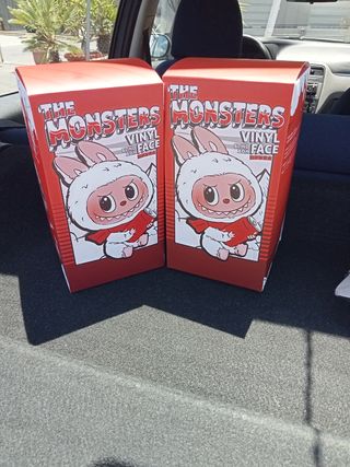 Coniglietti portachiavi Labubu Coca Cola