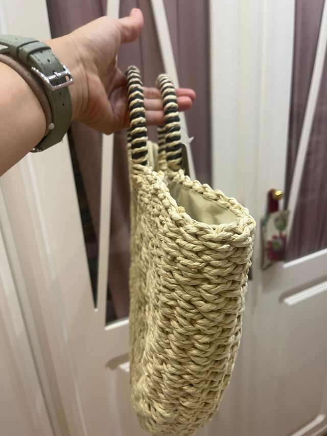 Mia Larouge saco de vime bege