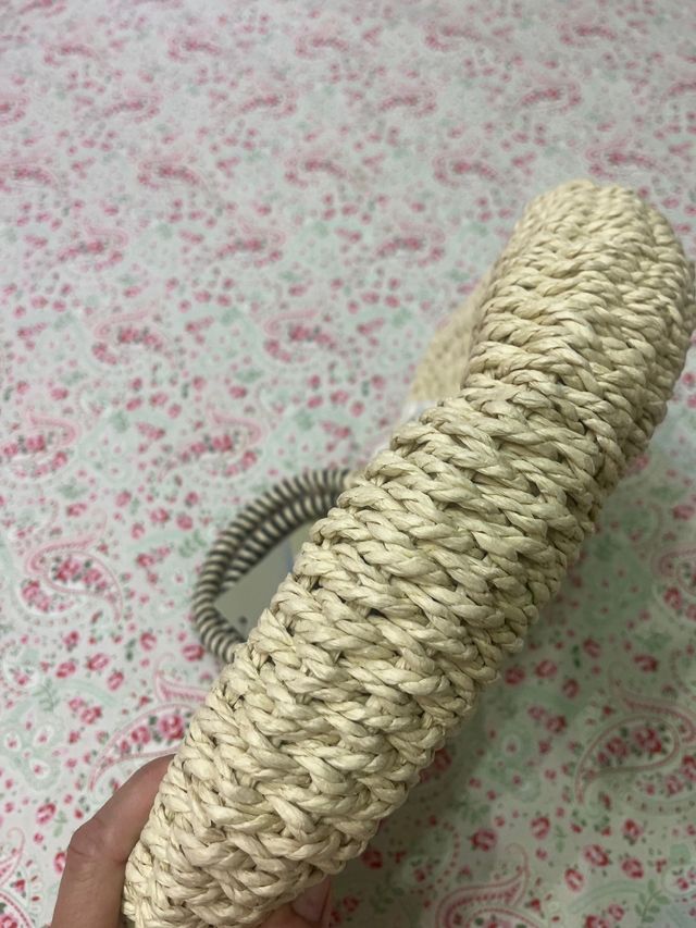 Mia Larouge saco de vime bege