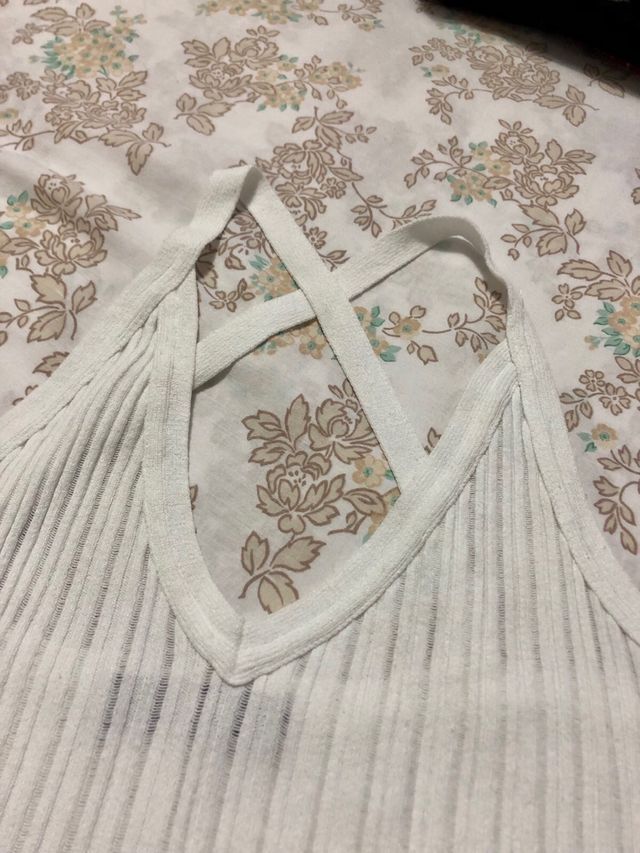 Top Camomilla bianco - scollo a V