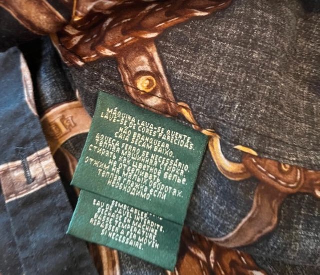 Camisa Ralph Lauren preta e dourada