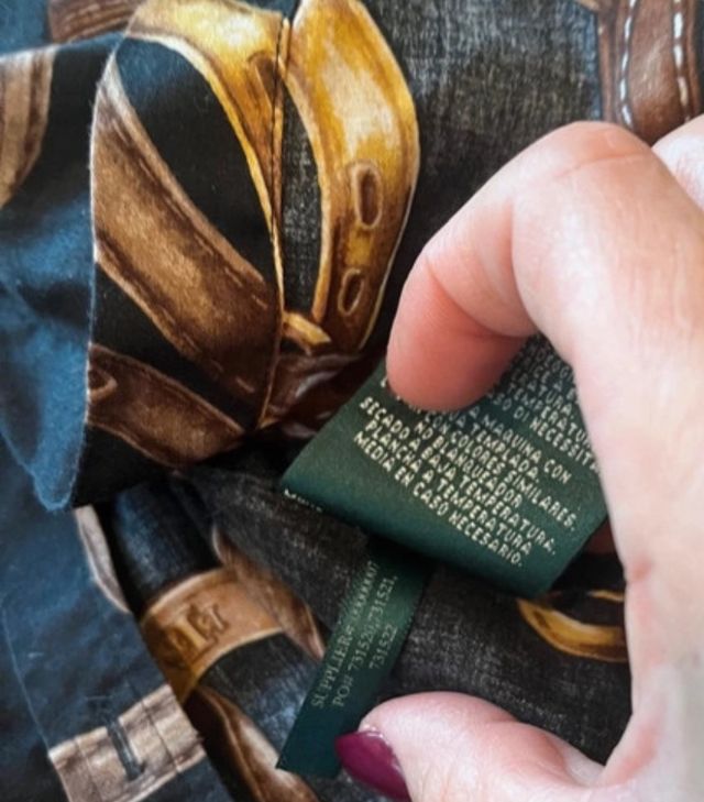 Camisa Ralph Lauren preta e dourada