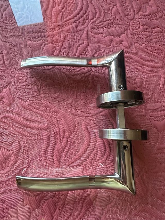 5 Juegos de manillas de Leroy Merlin.