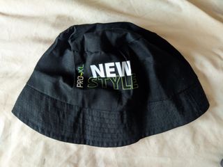 Gorra negra estilo pescador - Nueva