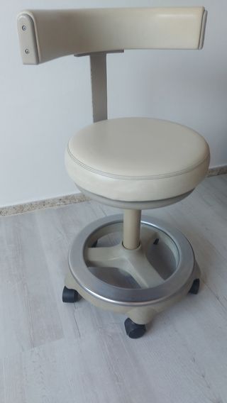 Silla giratoria para consulta médica masajes 