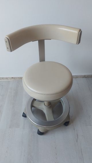 Silla giratoria para consulta médica masajes 