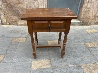 Mesita noche madera marrón