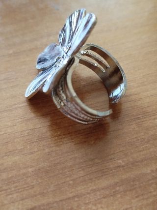 Orecchino fiore argento