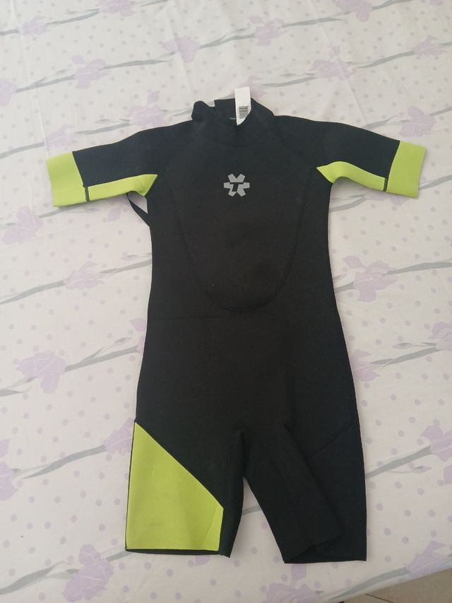 Traje neopreno niño - talla 14.