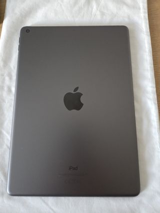 iPad 9ª generación Gris espacial. 64gb Funda incl.