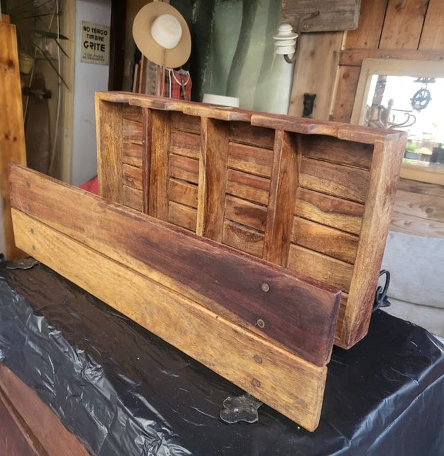 2 ESTANTES MADERA para Botellería y Cristalería