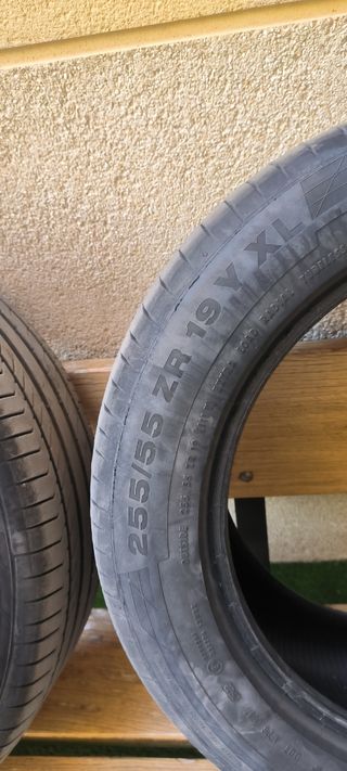 Neumáticos Continental 255/55 ZR19