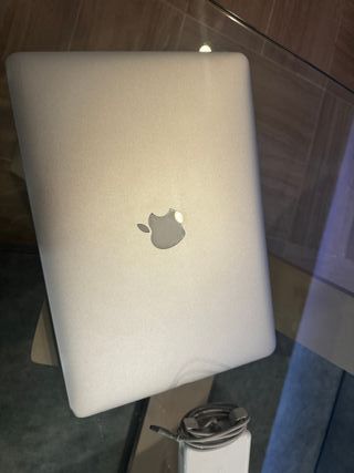 MacBook Air 8gb ITB i5 2015 bat 100%