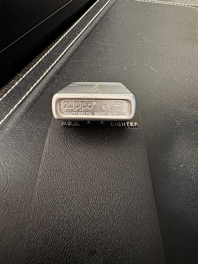 Zippo Paris: Accendino Collezione