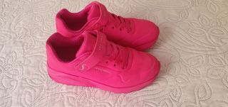 Zapatillas Skechers fucsia - 35