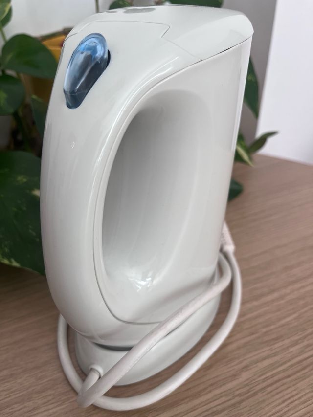 Hervidor agua ADLER 0.6L