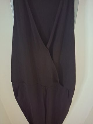 Mono negro Zara - elegante y cómodo
