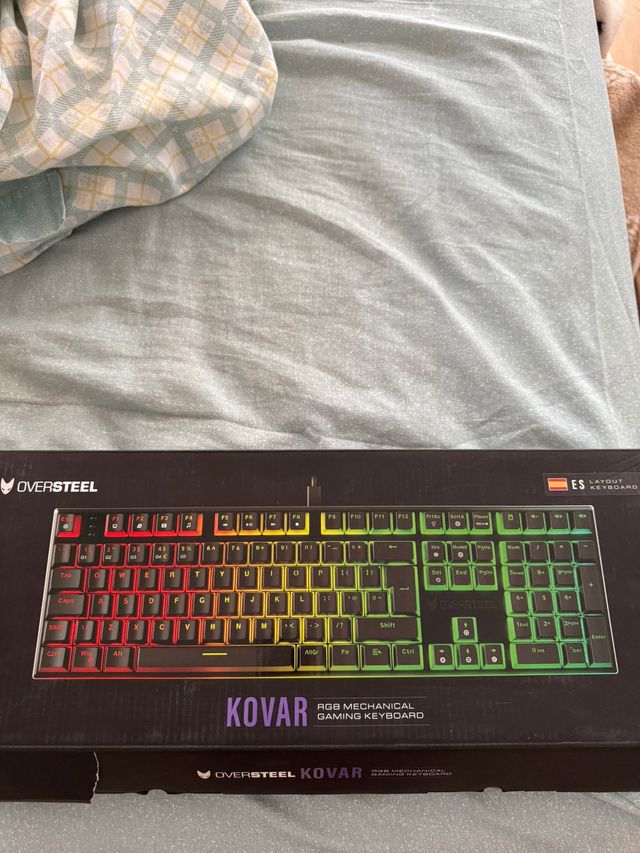 Teclado gaming OVERSTEEL Kovar RGB