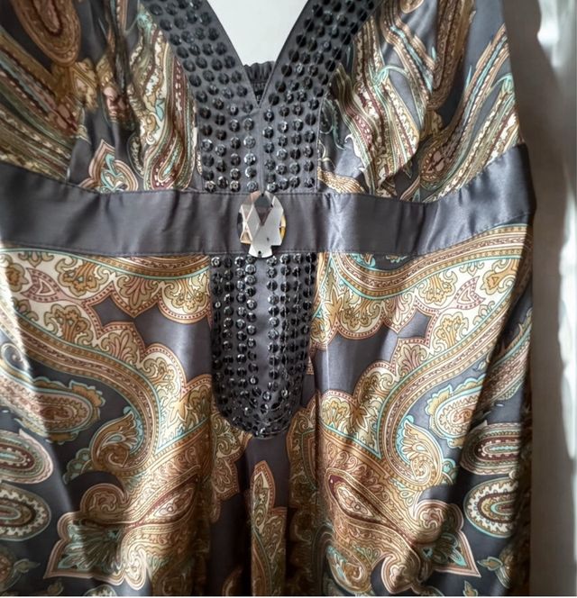 Abito da donna effetto fazzoletto