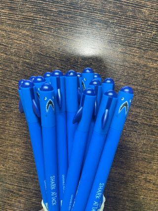 Bolígrafos Tiburón Triste Legami. Edición limitada