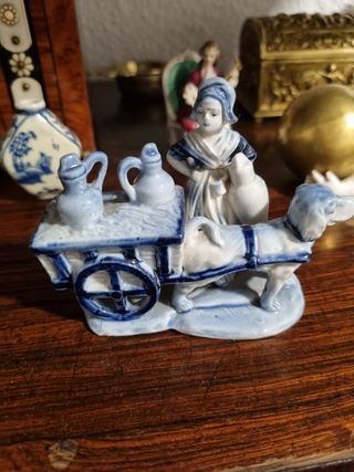 Piccole statuine vintage in porcellana