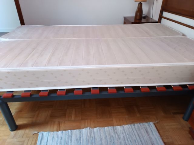 Sofá cama plegable - beige/morado