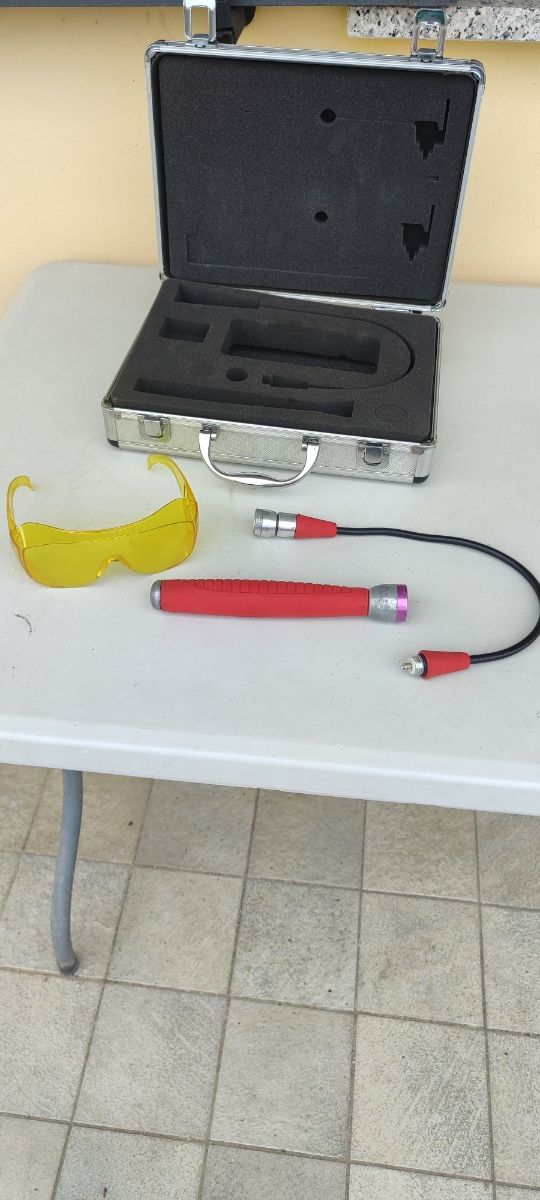 Lampada UV Cercafughe + Occhiali