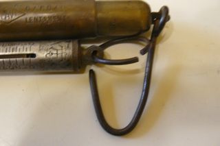 2 Dinamómetros antiguos: bronce y hierro