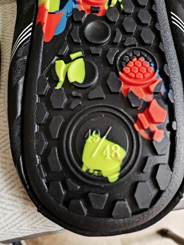 Escarpines agua talla 46-47