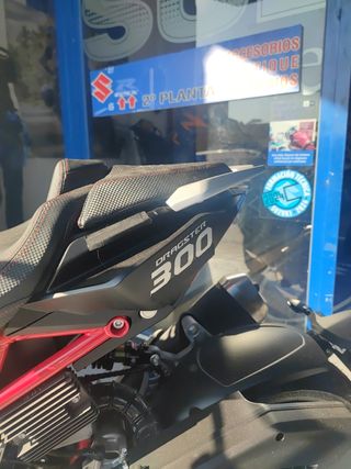 Italjet Dragster 300 - Scooter