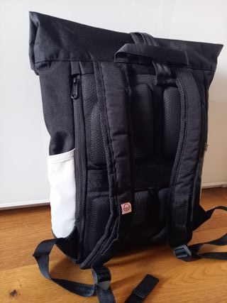 Zaino Johnny Urban - Nero/Grigio/Zip rosa