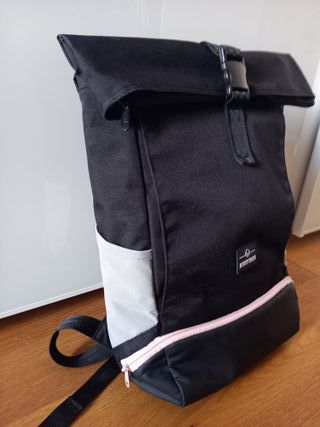Zaino Johnny Urban - Nero/Grigio/Zip rosa